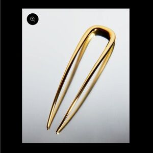 Deborah Pagani Large DP Pin gold